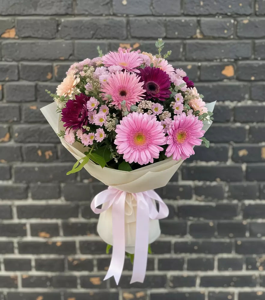 Букет цветов из: Герберы и Хризантемы в Никольское