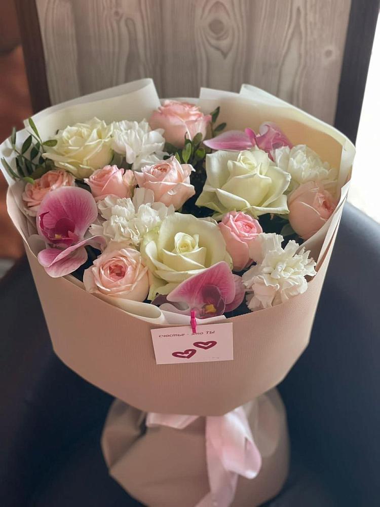 Букет цветов из: Орхидеи, Розы и Гвоздики в Никольское