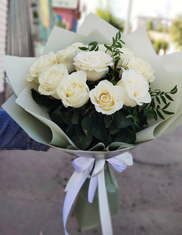 Букет Белые розы Проуд в Никольское