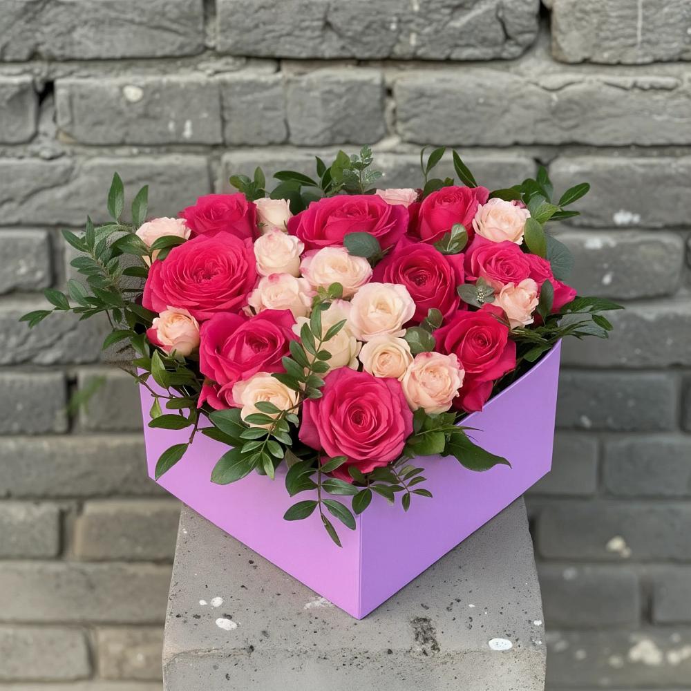 Цветочная композиция из Розы в коробке в Никольское