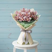 Букет цветов из:  Орхидеи и Розы в Никольское