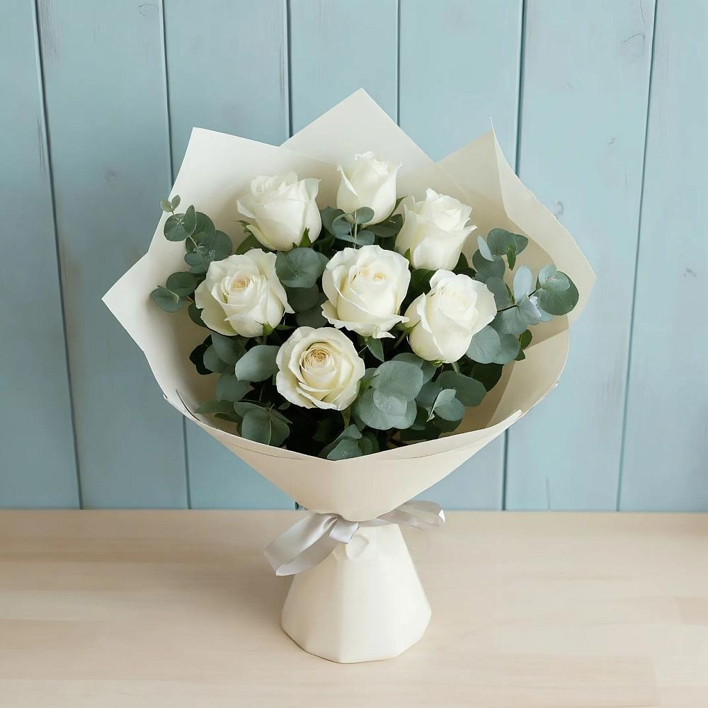 Букет Белые розы в Эвкалипте в Никольское