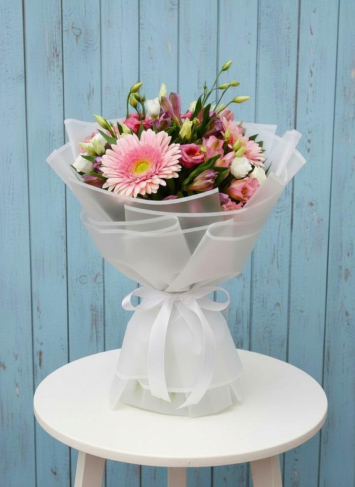 Букет цветов из: Герберы, Альстромерии и Лизиантусы в Никольское