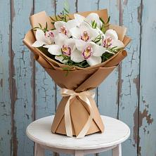 Букет цветов из:  Орхидеи и Розы в Никольское